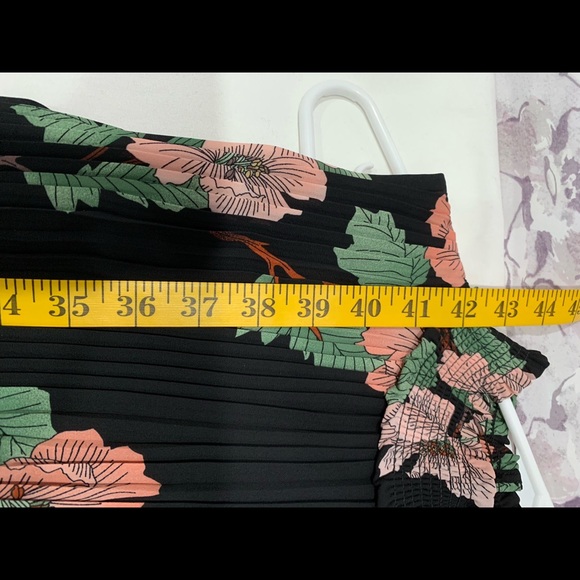 NANETE LEPORE Floral Mock Neck Sleeveless Smocked Midi Dress Black and Pink Sz 6 - Picture 8 of 13